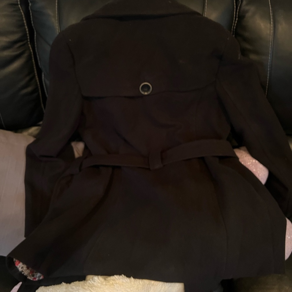 Coat - Picture 2 of 5